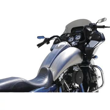 7 gallon (26.5 liter) nyújtott üzemanyagtank Touring modellekhez