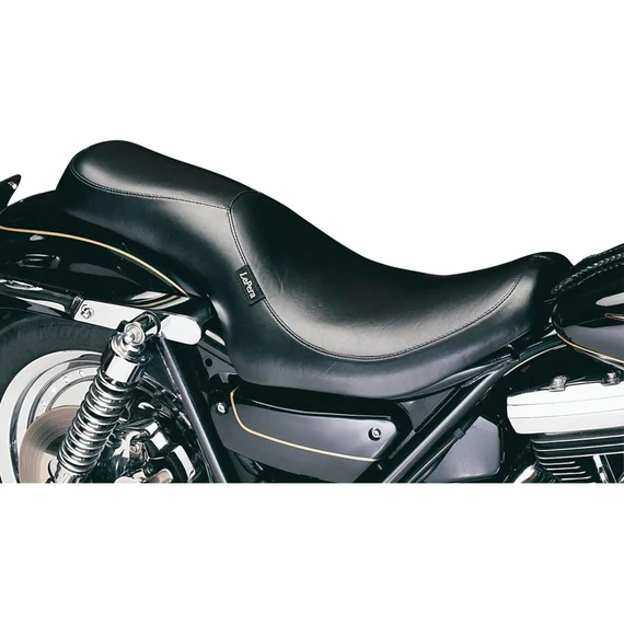Silhouette 2-up sima ülés 165.1mm utasfelület fekete vinyl – Big Twin Evolution