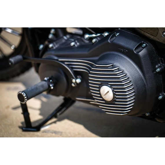 Bordázott primer fedél Black Cut – Milwaukee-Eight