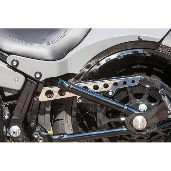 Lyukas szíjvédő Softail modellekhez polírozott – Twin Cam