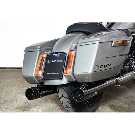 Középső rendszámtábla tartó fekete 180x200 mm német szabvány – Touring – Milwaukee-Eight – 2023–2024