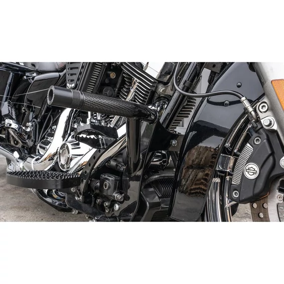 Brawler első bukócső készlet fekete porszórt – Twin Cam; Milwaukee-Eight