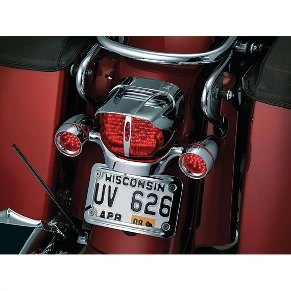Krómozott, réselt hátsólámpa-burkolat – Harley-Davidson kompatibilis