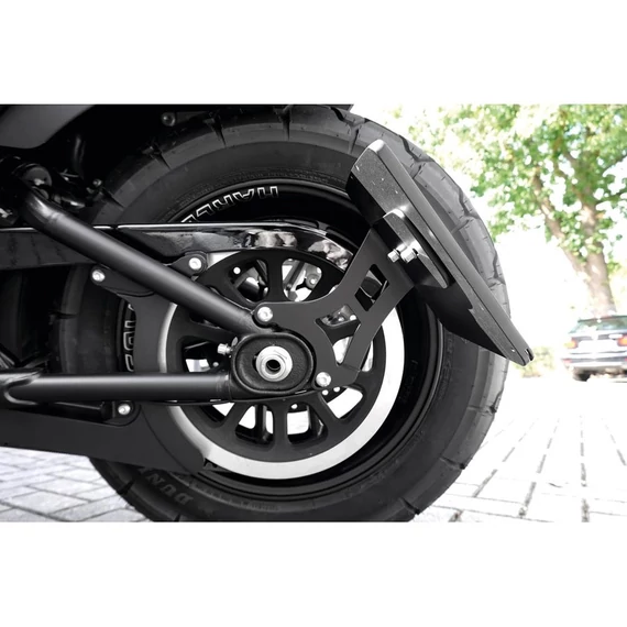 Medium Pro oldalra szerelhető rendszámtábla tartó fekete szatén Thunderbike – Harley-Davidson kompatibilis
